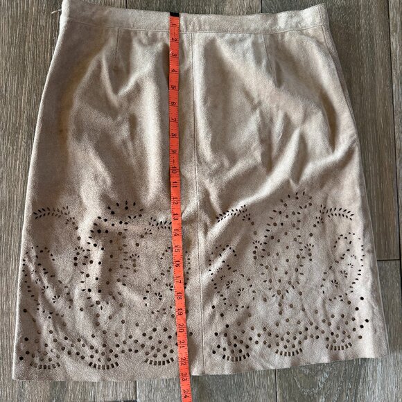 Theory tan suede lined western, boho laser cut skirt size 12 - Picture 4 of 9